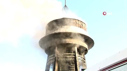 Ankara'nın Mamak ilçesinde bulunan Ali Kuşcu Gökbilim Merkezi'nde yangın çıktı.