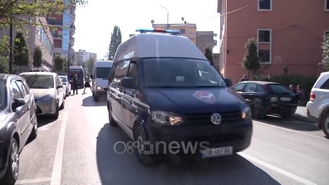 Ora News - Vlonjati i dënuar për tentativë vrasje kapet i fshehur në Tiranë/EMRI