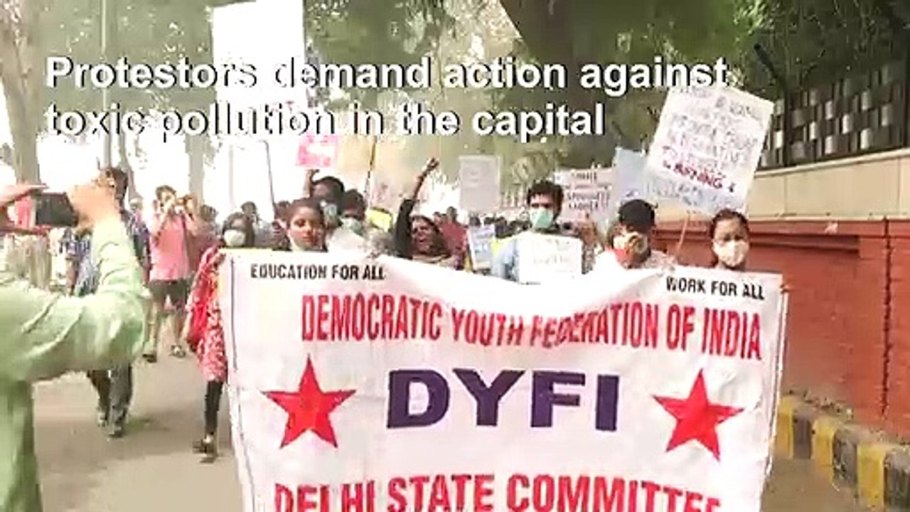 Protest for action against pollution as Delhi chokes under smog