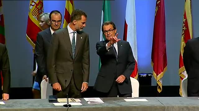 El difícil papel de Felipe VI en Cataluña