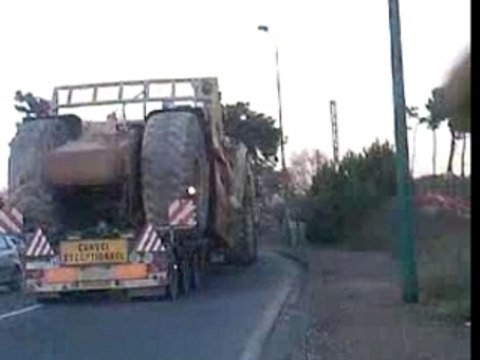 Convoi exceptionnel impressionant Part 1