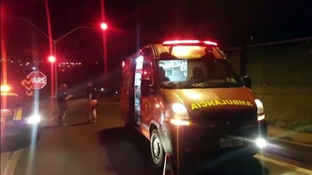 Acidente entre carro e moto é registrado na Rua Souza Naves