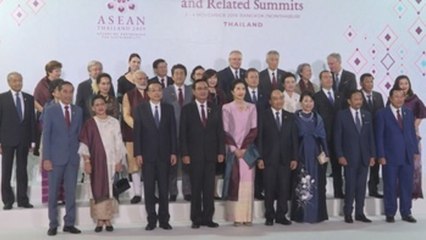 China acapara el protagonismo en la cumbre de ASEAN ante la ausencia de Trump