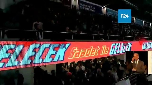 Saadet Partisi lideri Karamollaoğlu Nazım Hikmet'inn şiirini okudu