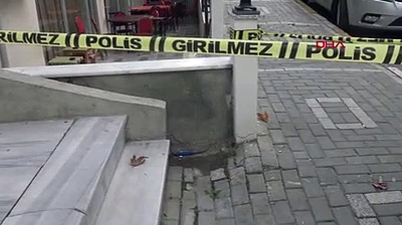 Kadın cinayeti: Birlikte yaşadığı kişi tarafından oğlu ve annesinin yanında bıçaklanarak öldürüldü