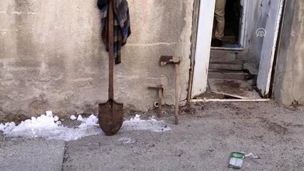 Uyuşturucu operasyonu düzenlenen evde 17 metrelik çukur bulundu