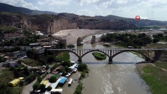 Tarihi Hasankeyf Kalesi'ne tekne ve yatlarla ulaşılacak
