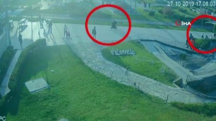 Hırsızlık anı kamerada... Beyoğlu'nda Faslı turistten 'Jet Ski' anahtarı ve para çalan şahıslar tutuklandı