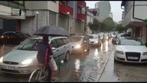 Përmbytje rrugësh, kaos në trafik e lundrimin detar në Durrës - News, Lajme - Vizion Plus