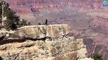 Une femme prenant sa mère en photo au Grand Canyon a perdu son équilibre et a glissé