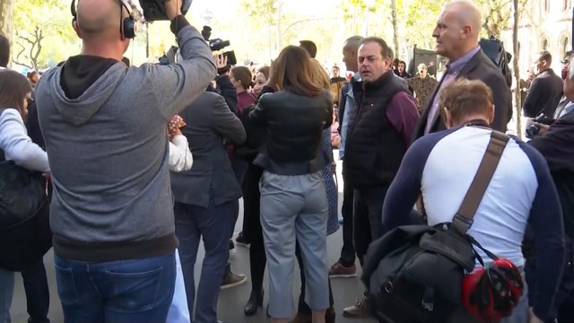 Un centenar de estudiantes protesta por un acto de Ciudadanos