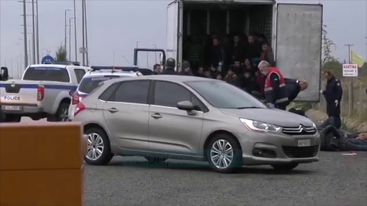 Gjenden 80 refugjatë në gjëndje të rëndë në kamion - News, Lajme - Vizion Plus