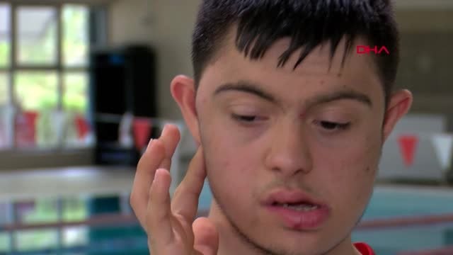 Antalya down sendromlu şampiyon yüzücünün hayali erdoğan'ı görmek