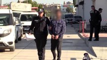 Adana'da banka camını çekiçle kıran şüpheli serbest bırakıldı