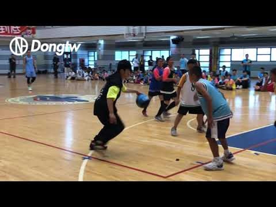 周杰倫 Jay Chou 出席勇士JAY盟公益籃球活動