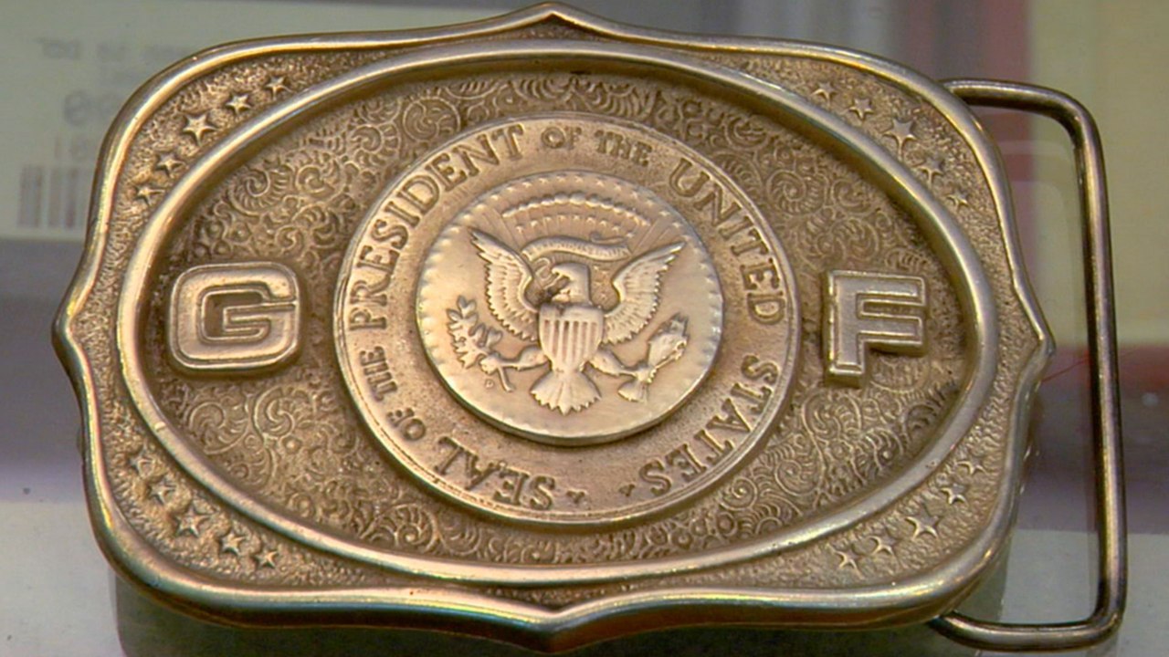 Pawn Stars Gerald Ford's Belt Buckles video Dailymotion
