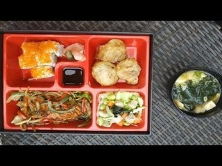Yuk, Nikmati Kelezatan Salmon Bento Set