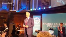 Nigel Farage leads Brexit Party rally ahead of December election