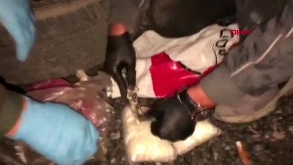 Hakkari araçlardaki süt kutusu ve lastikten uyuşturucu çıktı
