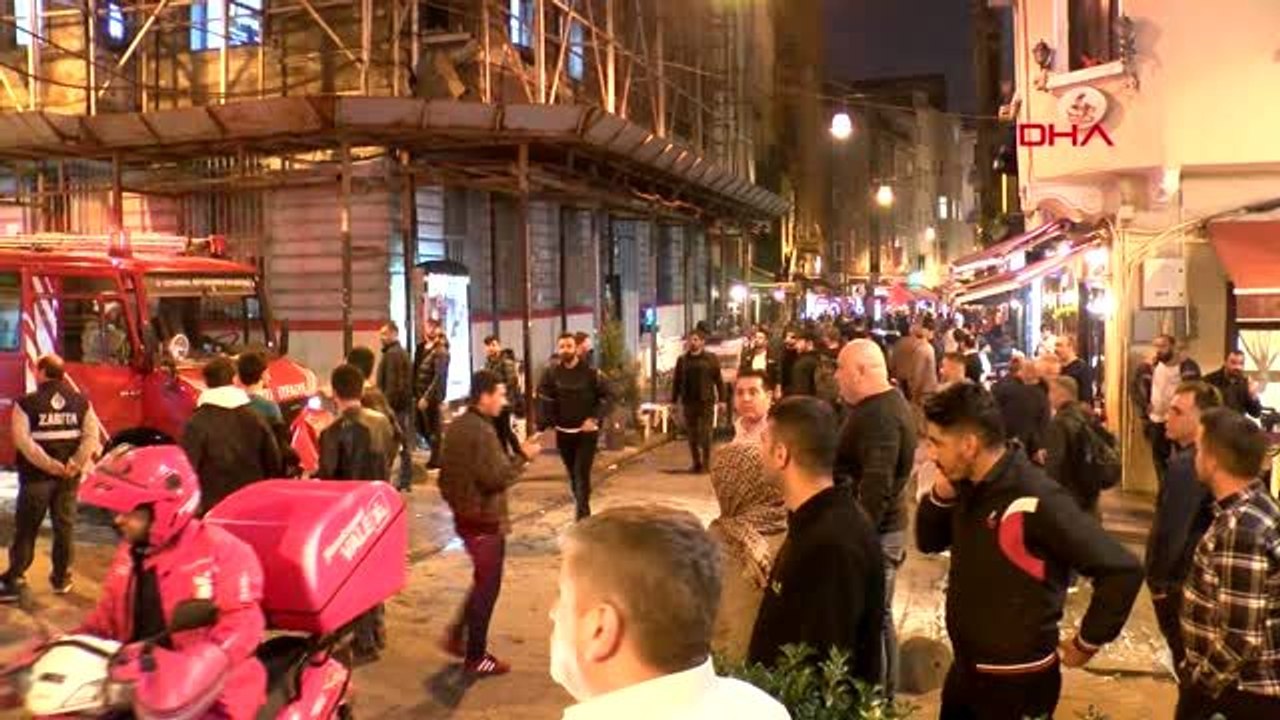 Taksim'de bir otelde yangın paniği