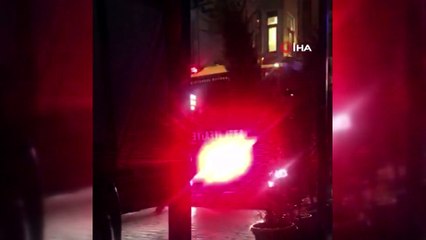 İstiklal Caddesi'ndeki otelde çıkan yangın paniğe sebep oldu