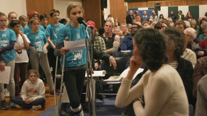 Teenagers Awarded For Fighting Ocean Pollution