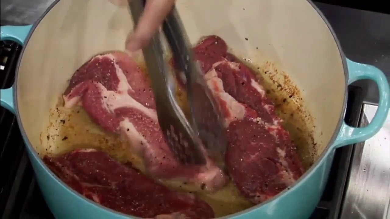 Schweinerippchen mit weißen Bohnen