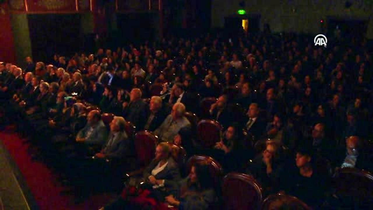 Mehmet Akif Ersoy'un hayatı tiyatro sahnesinde