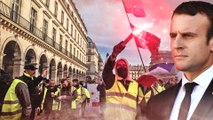 Un comité d accueil de gilets jaunes attend emmanuel macron à gréoux-les-bains avant son grand débat
