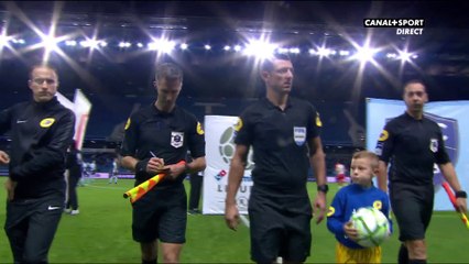 Pourquoi l'arbitre de Le Havre / Nancy portait-il un badge FIFA ?