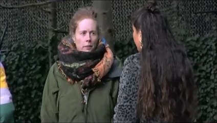 Hiske gooit Shelley voor de bus - 4 november 2019.