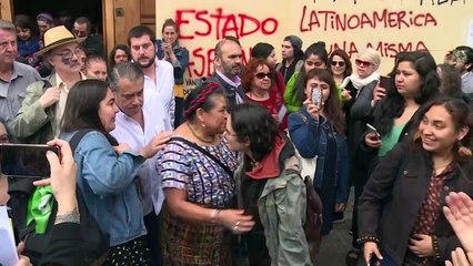 “Esto aún no termina”: Chile retoma tímidamente la rutina en 'superlunes' de protestas