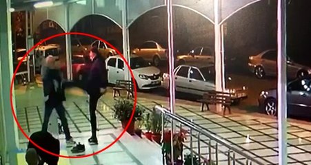 Yaşlı adama cami çıkışında kiracısı tekme tokat saldırdı