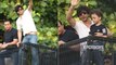 Shahrukh khan with Abram greets his fans outside Mannat on his birthday