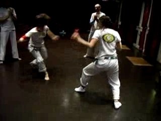 Capoeira filhos da africa a chateauroux Arara e Dengosa 2008