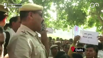 मारपीट मामले में वकीलों के बाद अब पुलिस इंसाफ को लेकर सड़कों पर उतरी