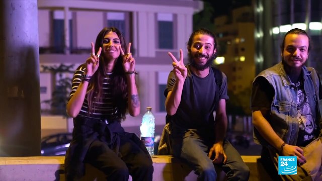 Les Libanais bloquent les routes pour faire pression sur les autorités