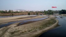 Edirne meriç nehri'nde adacıklar oluştu, su kuyuları kurudu