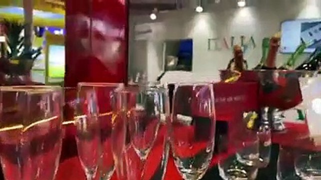 Cina, Di Maio accoglie Xi Jinping nel Padiglione Italiano (05.11.19)