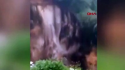 Guatemala’da heyelan; evler toprağa gömüldü