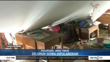 Download Video: Atap SDN Gentong Ambruk, 2 Orang Tewas