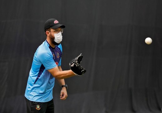 Cyclone Maha Threat Looms Large Over T20I in Rajkot | Oneindia Malayalam