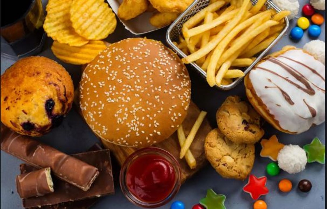 Centre Bans Junk Foods In School Canteens | Oneindia Malayalam