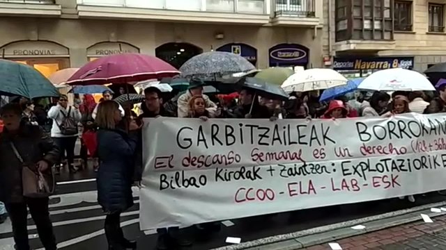 Trabajadores de limpieza de Bilbao Kirolak piden descanso semanal de 48 horas