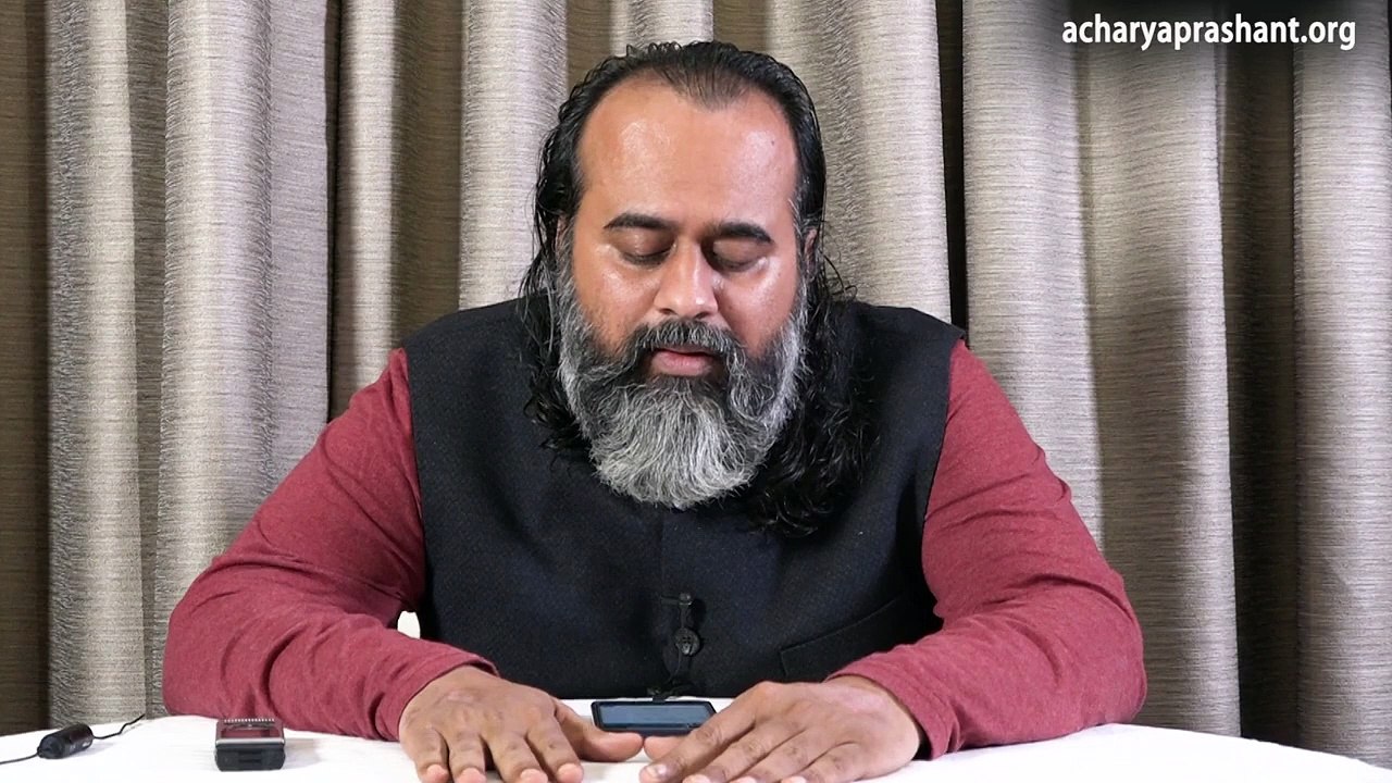 Watch your pleasures, see how they stain the mind || Acharya Prashant (2019)