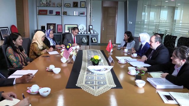Bakan Varank Kuala Lumpur Zirvesi öncesi Malezya'da temaslarda bulundu - KUALA LUMPUR
