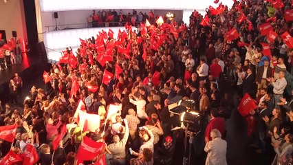 Pedro Sánchez en un acto de campaña en Badajoz