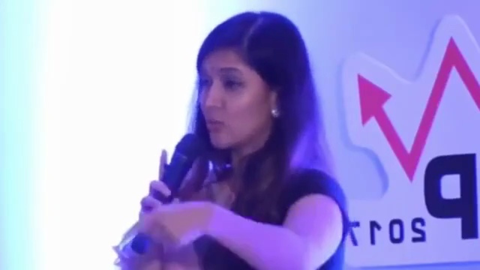 ক্ষিপ্ত তারকারা মিথিলা-ফাহমির অন্তরঙ্গ ছবি বিষয়ে ! Nabila, Akhi Alamgir,  Amitabh Reza | AnyNews24 - video Dailymotion