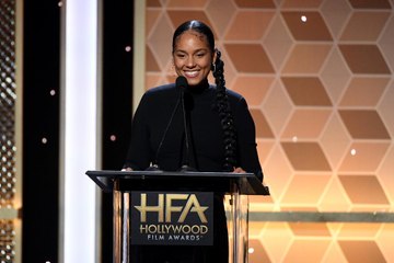 Alicia Keys’ Baby Hairs Are a Literal Work of Art