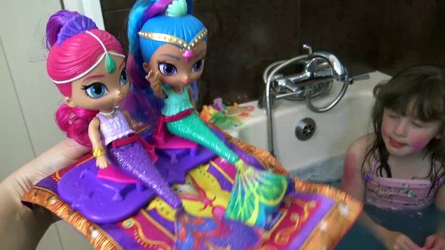 Shimmer e Shine Sereia - Diversão na hora do Banho